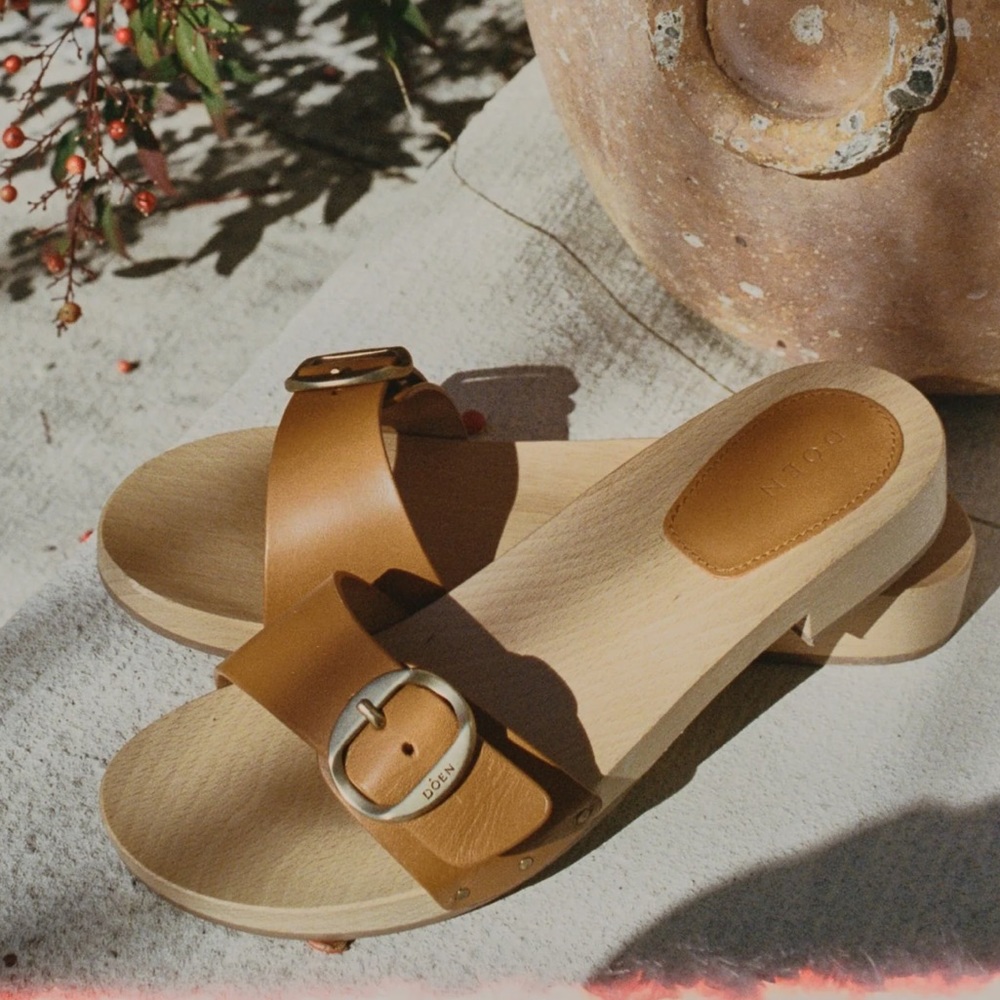 DOEN MERCATA SANDAL -- TAN. Size 38. New in dust bag. $178